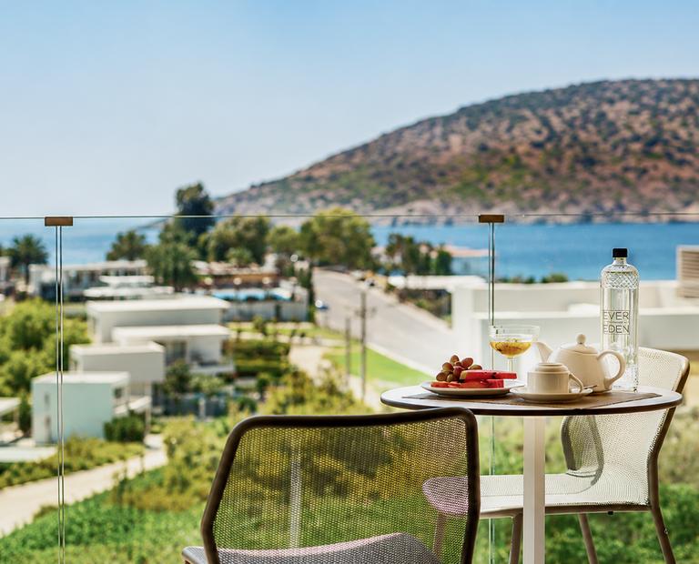 Camera Deluxe Superior Vista Mare Hotel Vincci EverEden 4* Anavyssos - Atene Camera Deluxe Superior Vista Mare Hotel Vincci EverEden 4* Anavyssos - Atene