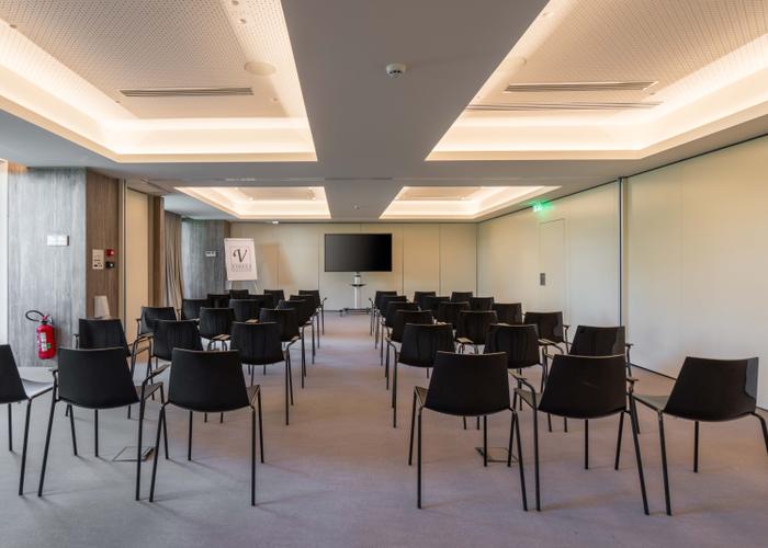 Zeus I + Zeus II + Aries I Hotel Vincci EverEden 4* Anavyssos - Atene Zeus I + Zeus II + Aries I Hotel Vincci EverEden 4* Anavyssos - Atene